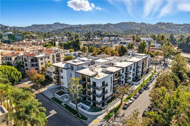 $4,995 | 12078 Guerin Street, Unit 107, Studio City, CA 91604
