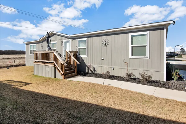 $1,750 | 1007 Keswick Road, Wilmer, TX 75172
