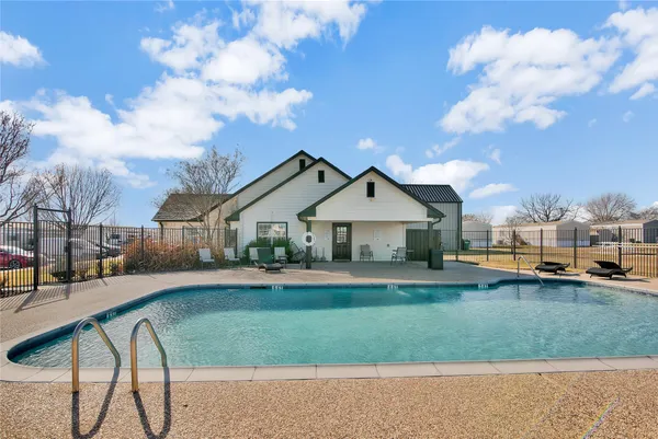 $1,750 | 1007 Keswick Road, Wilmer, TX 75172