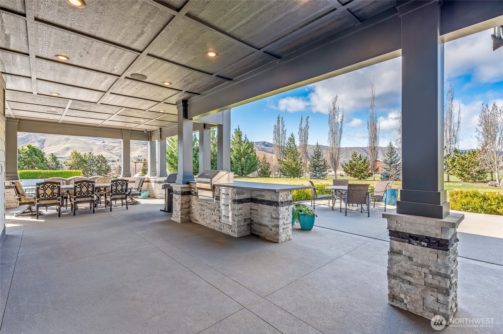 1695 Easy Street Wenatchee, WA 98801 - Photo 16 of 40