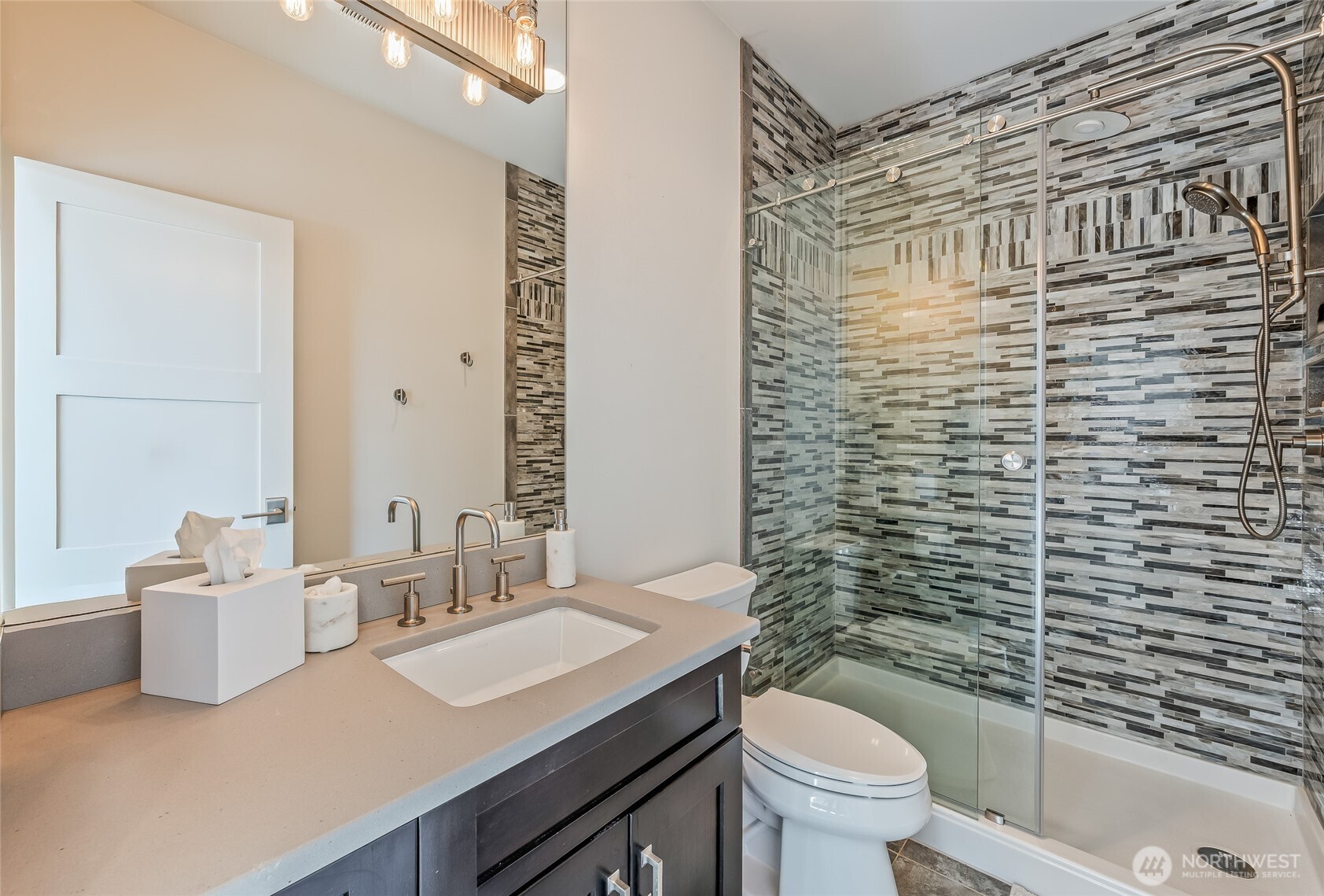 1695 Easy Street Wenatchee, WA 98801 - Photo 32 of 40