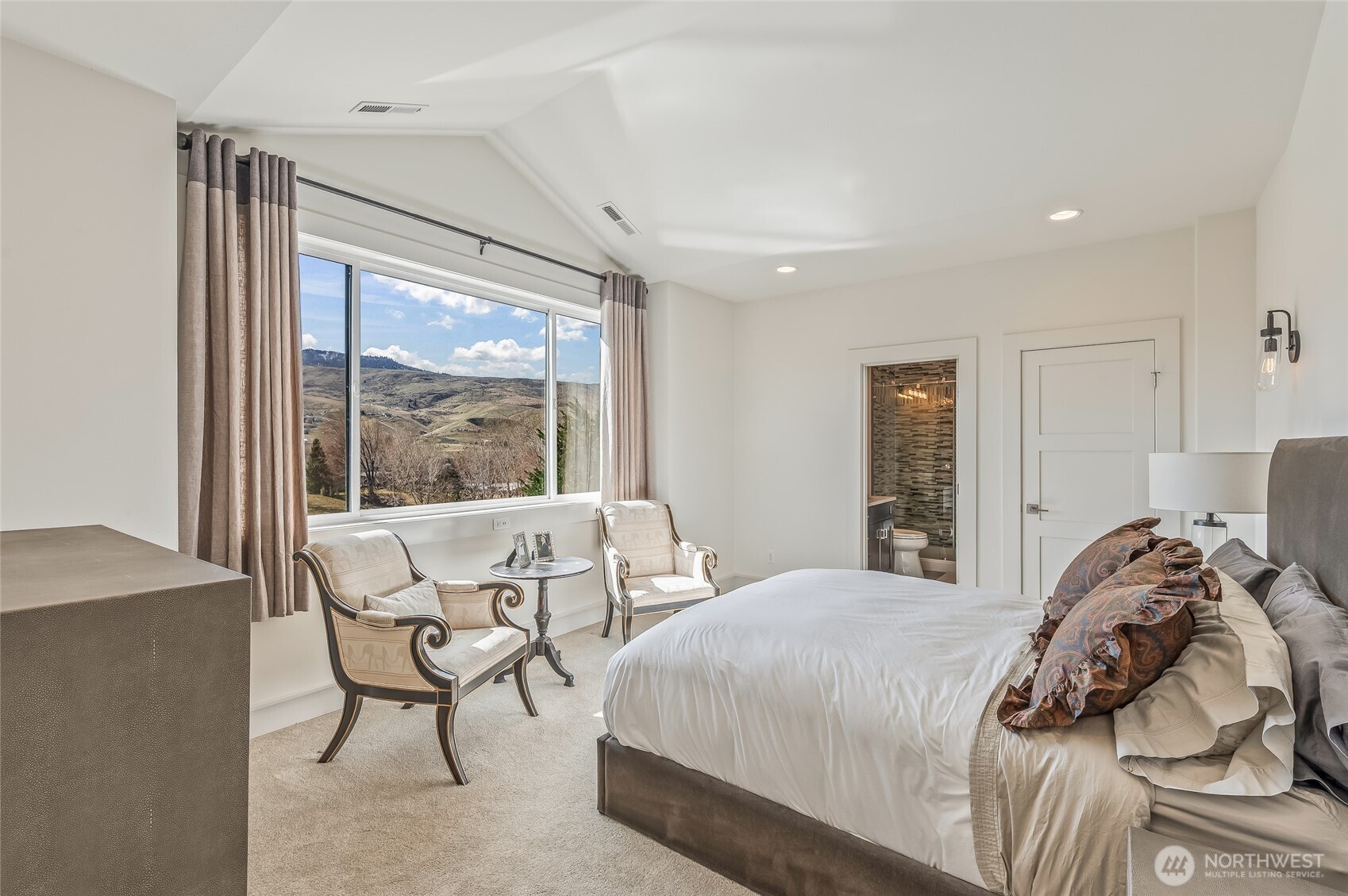 1695 Easy Street Wenatchee, WA 98801 - Photo 33 of 40