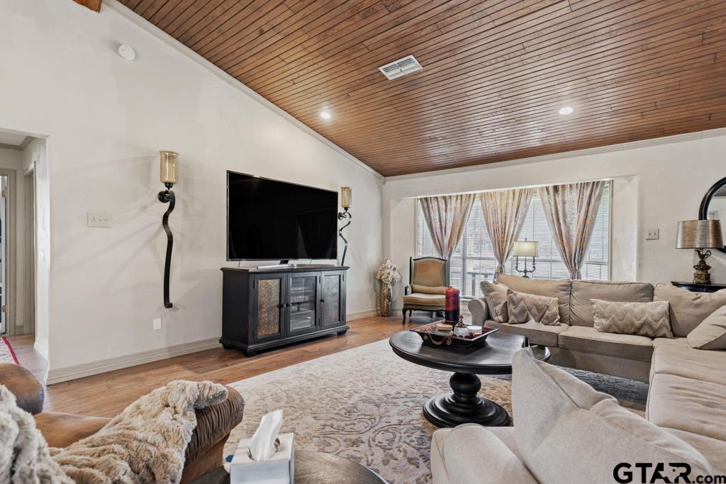 1887 Shiloh Estates Road Chandler, TX 75758 - Photo 4 of 48