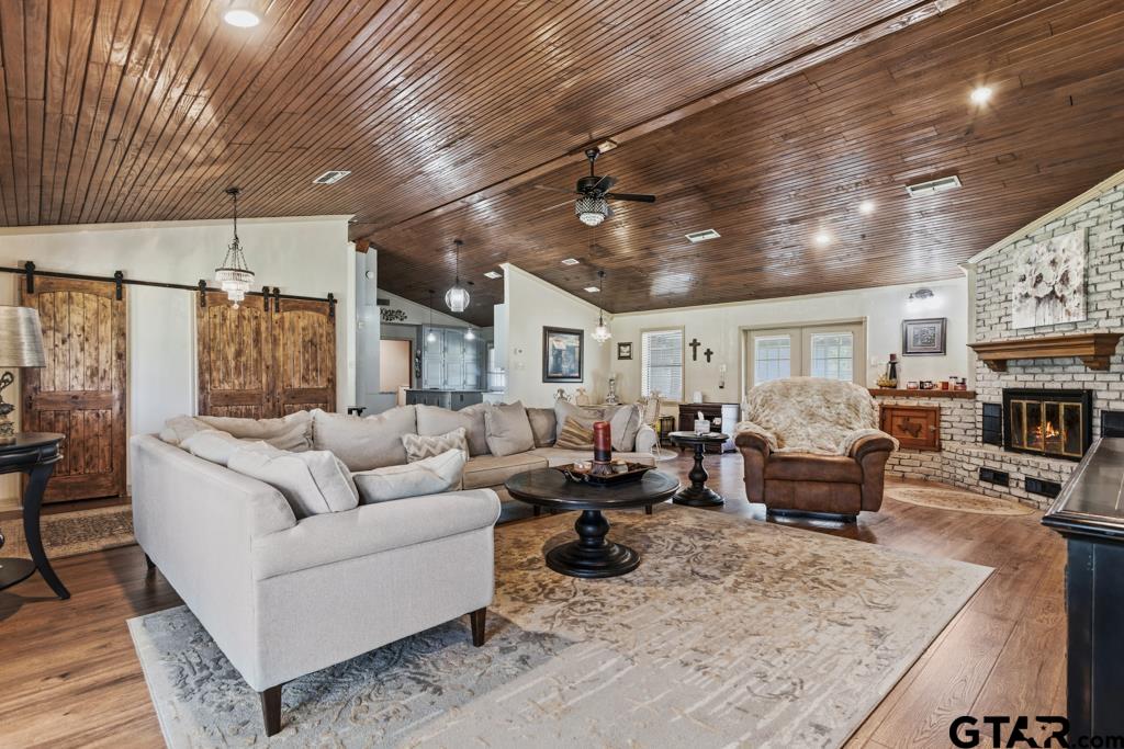 1887 Shiloh Estates Road Chandler, TX 75758 - Photo 6 of 48