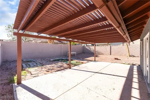 $2,075 | 8813 Pavia Drive, Las Vegas, NV 89117