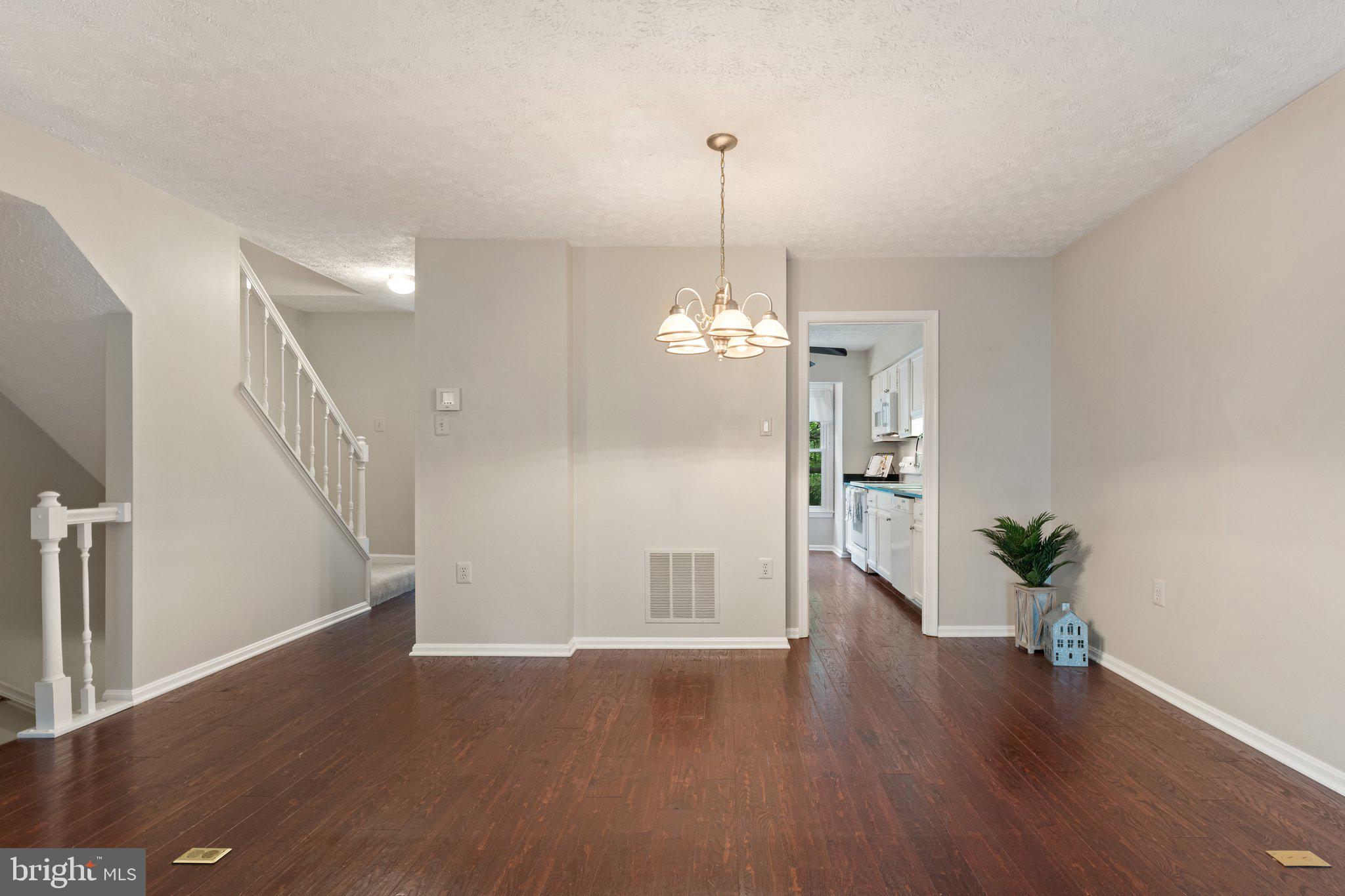 7253 Kousa Lane Springfield, VA 22152 - Photo 12 of 45 Gallery Image 12