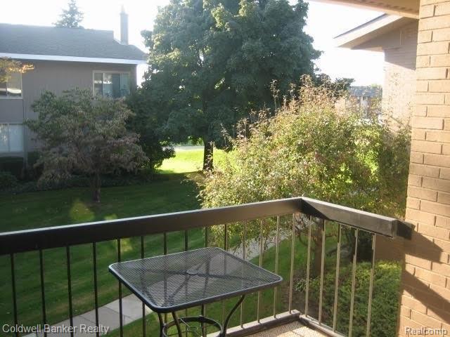 2015 Klingensmith Road, Unit 54 Bloomfield Hills, MI 48302 - Photo 6 of 22