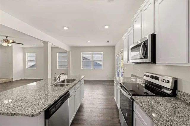 $343,700 | 322 Friendship Oak Way, Hampton, GA 30228