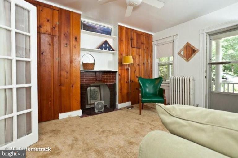 4547 Schenley Road Baltimore, MD 21210 - Photo 2 of 30 Living Room