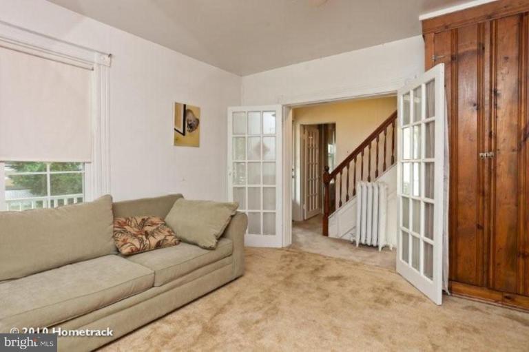 4547 Schenley Road Baltimore, MD 21210 - Photo 4 of 30 Living Room #2