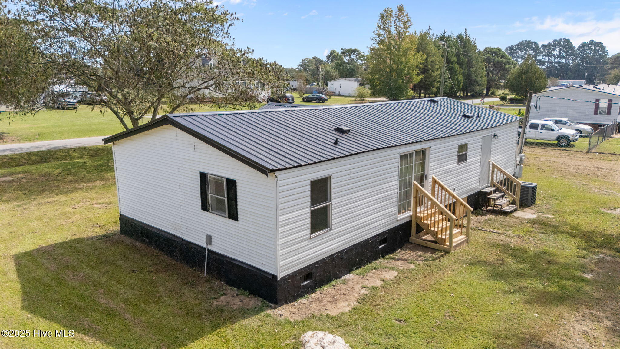 117 Boone Street Murfreesboro, NC 27855 - Photo 27 of 34 55-web-or-mls-DJI_20250926114940_0004_D