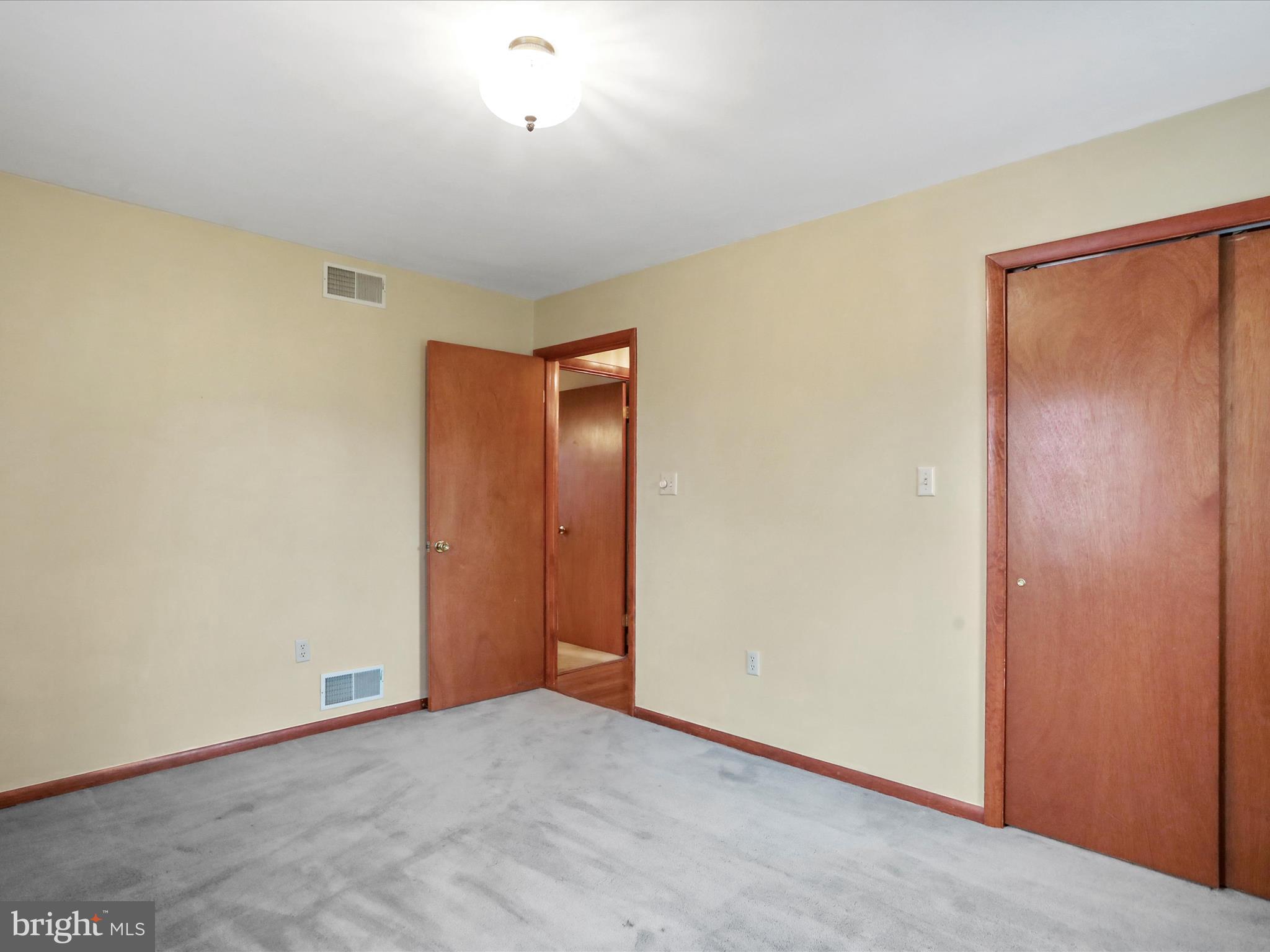 47 Diffys Drive Shippensburg, PA 17257 - Photo 18 of 48 an empty room with closet area