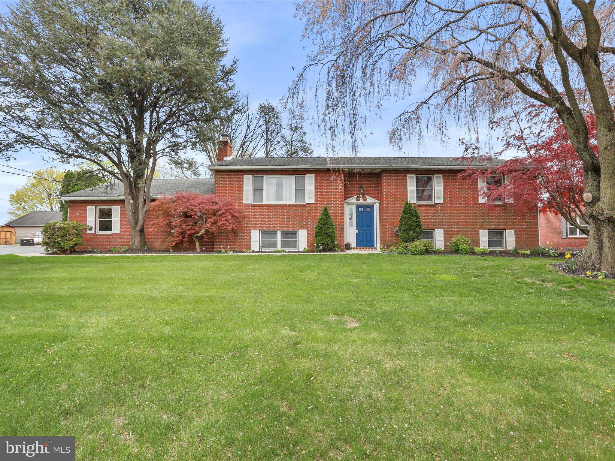 47 Diffys Drive Shippensburg, PA 17257 - Photo 2 of 48 a front view of house with yard