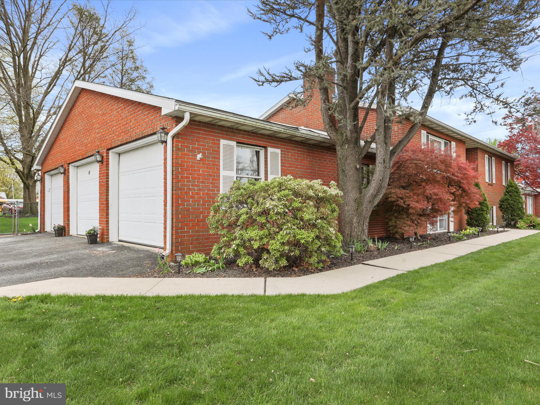 47 Diffys Drive Shippensburg, PA 17257 - Photo 3 of 48 a view of a house with a yard