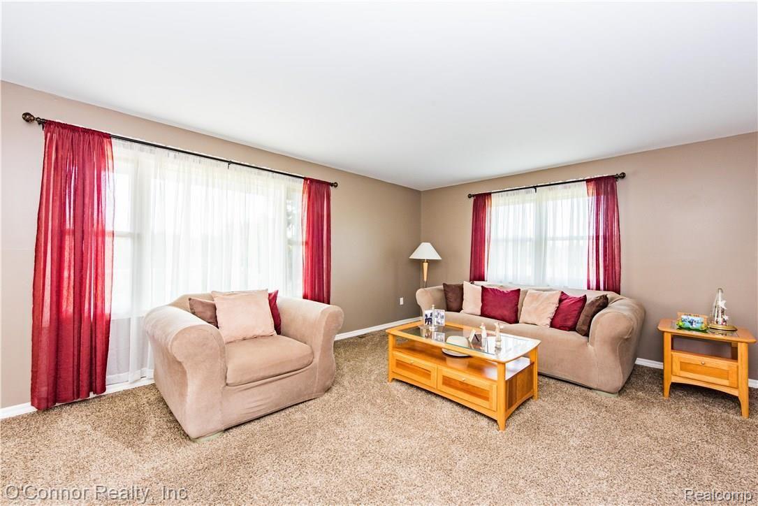 586 Mayer Road Columbus, MI 48063 - Photo 7 of 25 586 Mayer-4.jpg