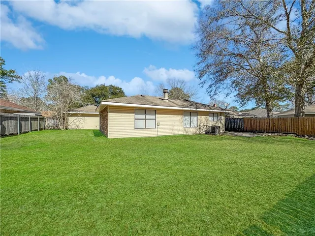 $2,000 | 221 Lake Tahoe Drive, Slidell, LA 70461