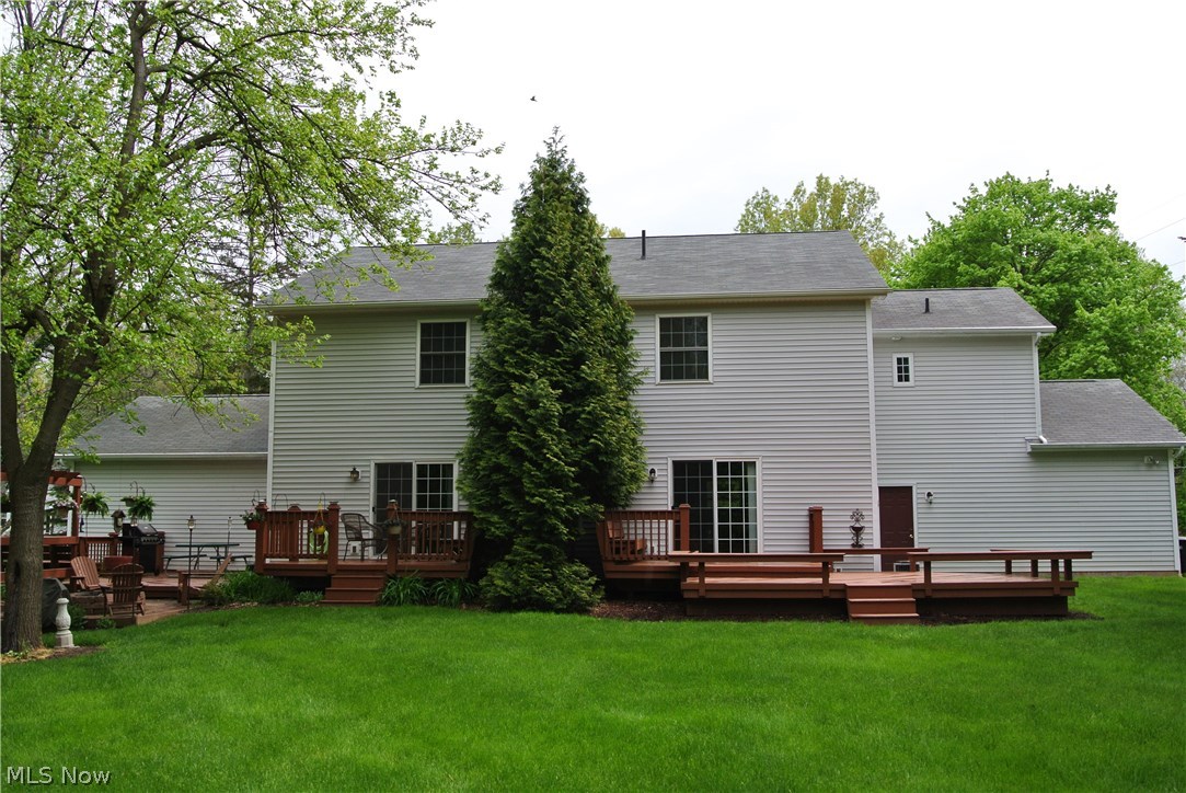 1617 Arndale Road Stow, OH 44224 - Photo 29 of 32 Back View