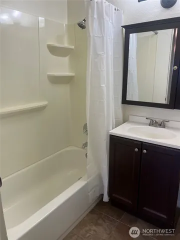 $1,500 | 609 Shattuck Avenue South, Unit 8, Renton, WA 98057