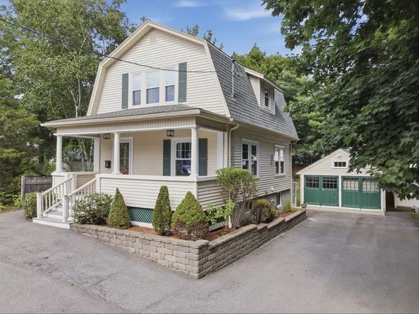 $824,975 | 6 Findlay Street, Wakefield, MA 01880