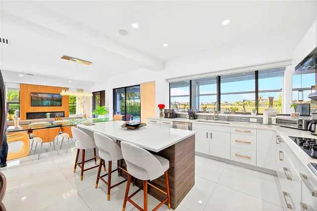 $2,050,000 | 10613 Mobberley Circle, Orlando, FL 32832