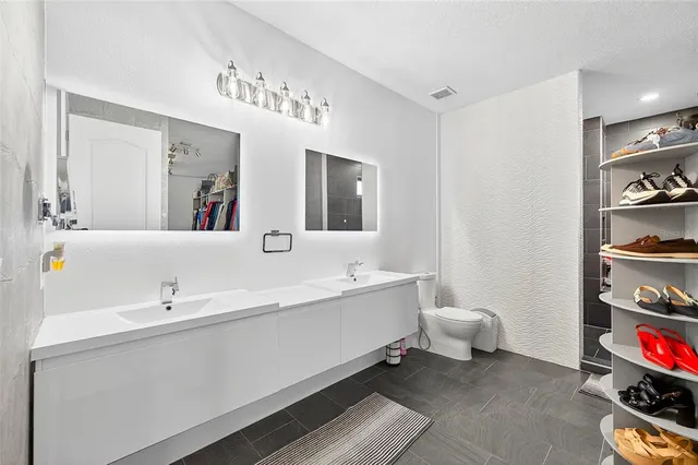 $2,050,000 | 10613 Mobberley Circle, Orlando, FL 32832