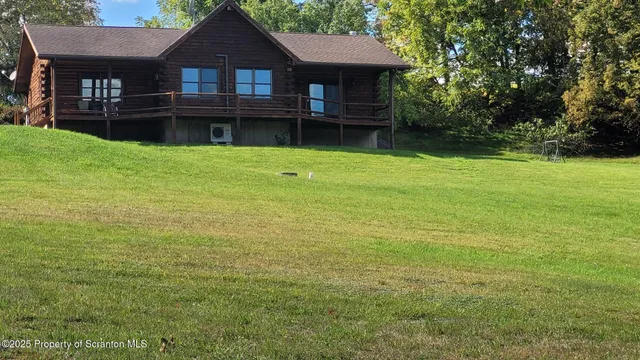 $389,000 | 24 Benson Hollow Lane, Tunkhannock, PA 18657