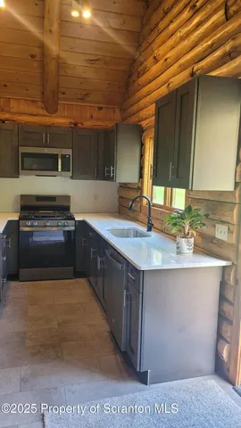 $389,000 | 24 Benson Hollow Lane, Tunkhannock, PA 18657