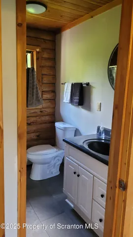 $389,000 | 24 Benson Hollow Lane, Tunkhannock, PA 18657