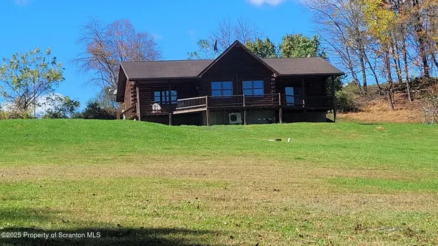 $389,000 | 24 Benson Hollow Lane, Tunkhannock, PA 18657