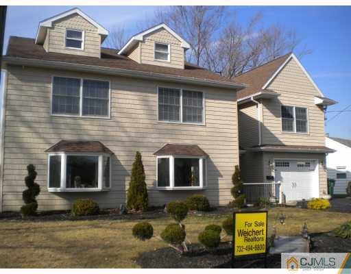 13 Crescent Road Edison, NJ 08817 - Photo 1 of 9