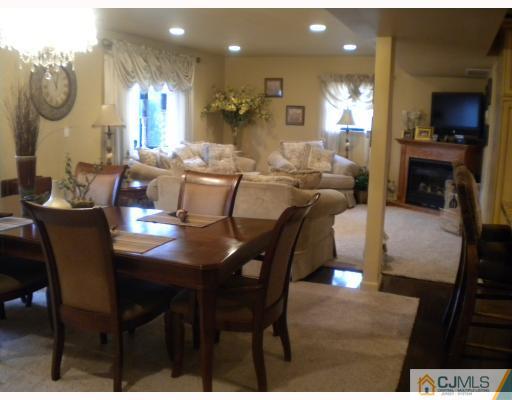 13 Crescent Road Edison, NJ 08817 - Photo 2 of 9