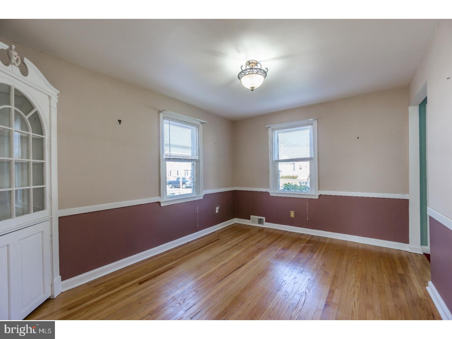 19 South Malin Road Broomall, PA 19008 - Photo 11 of 25 Dining Room