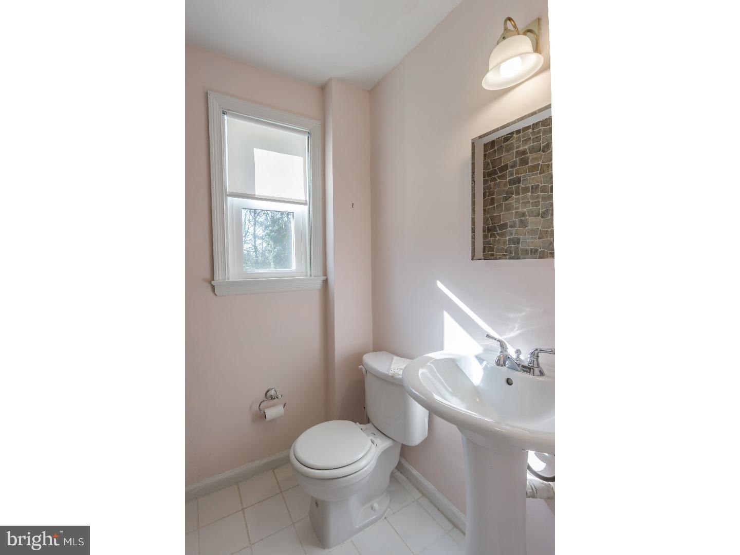 19 South Malin Road Broomall, PA 19008 - Photo 12 of 25 Bathroom
