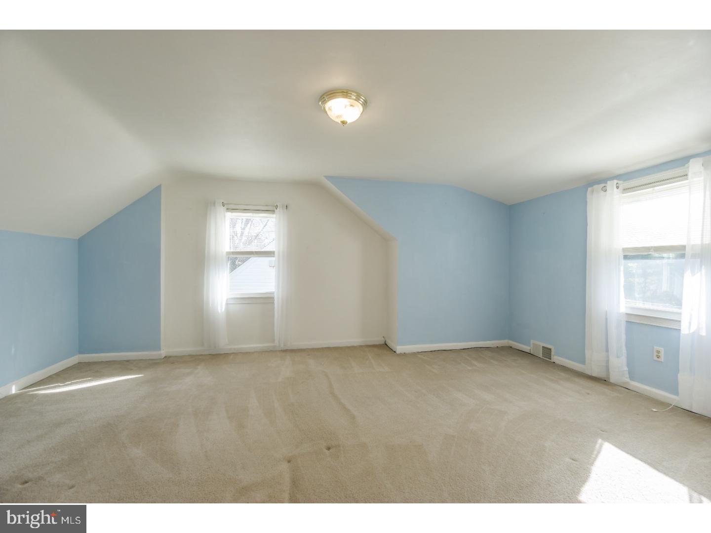 19 South Malin Road Broomall, PA 19008 - Photo 13 of 25 Master Bathroom