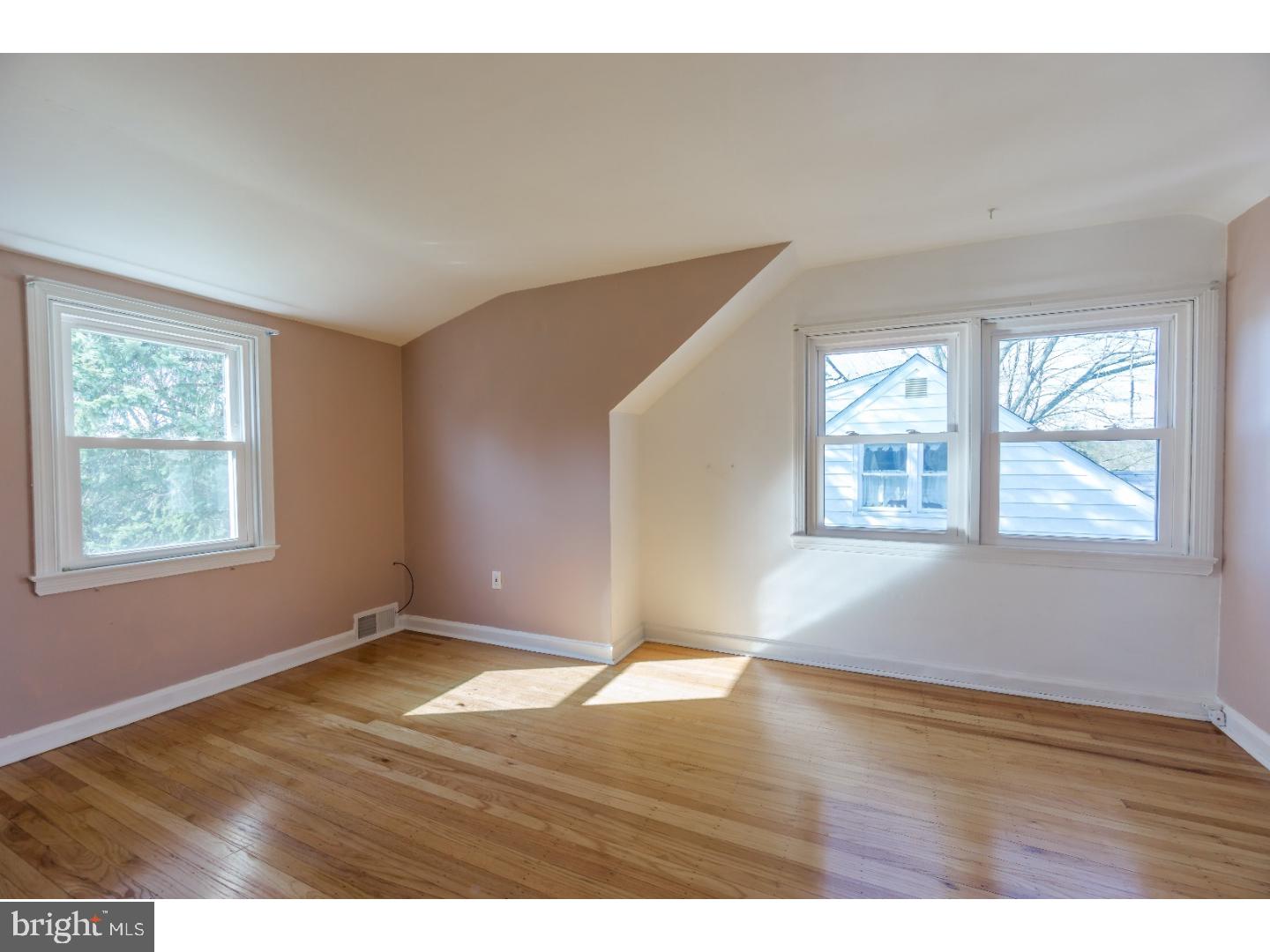 19 South Malin Road Broomall, PA 19008 - Photo 15 of 25 Bedroom 2
