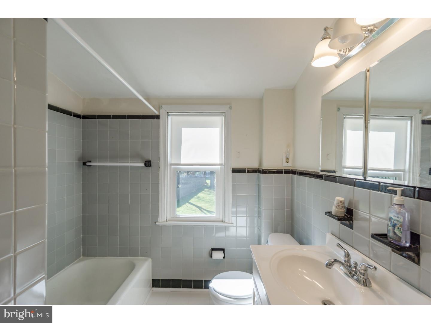 19 South Malin Road Broomall, PA 19008 - Photo 18 of 25 Bathroom