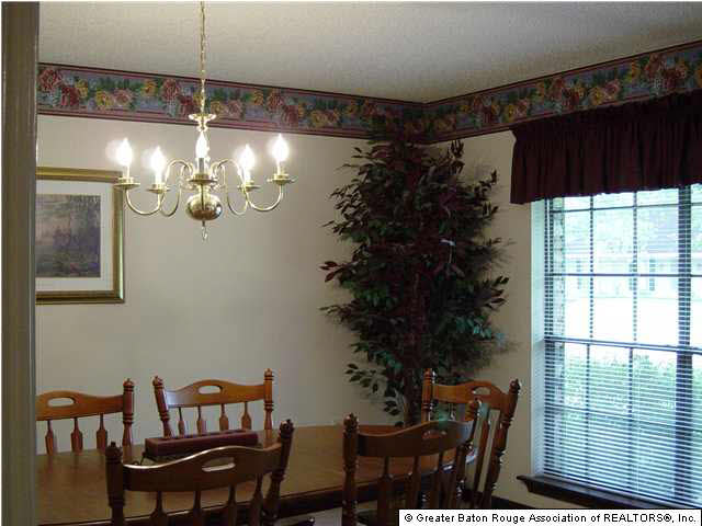 13835 Cypress Ridge Avenue Baton Rouge, LA 70817 - Photo 3 of 10 Gallery Image 3