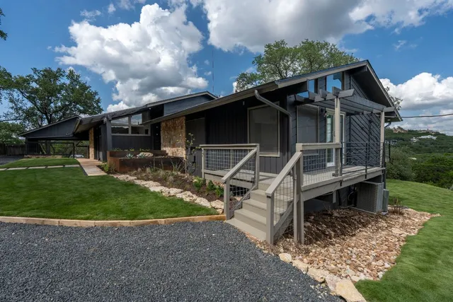 front view of house with a yard