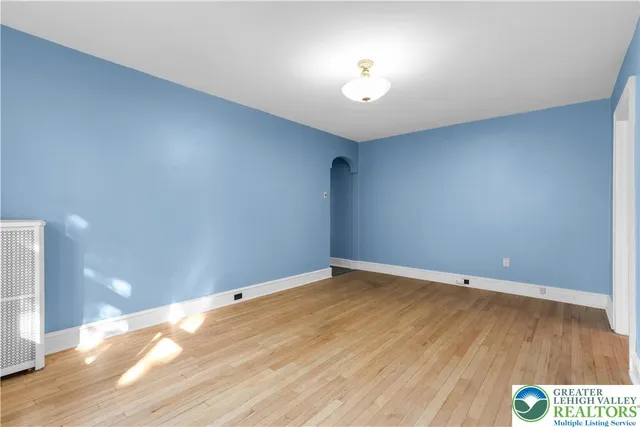 $1,300 | 746 North Washington Street, Unit 2, Wilkes Barre, PA 18705