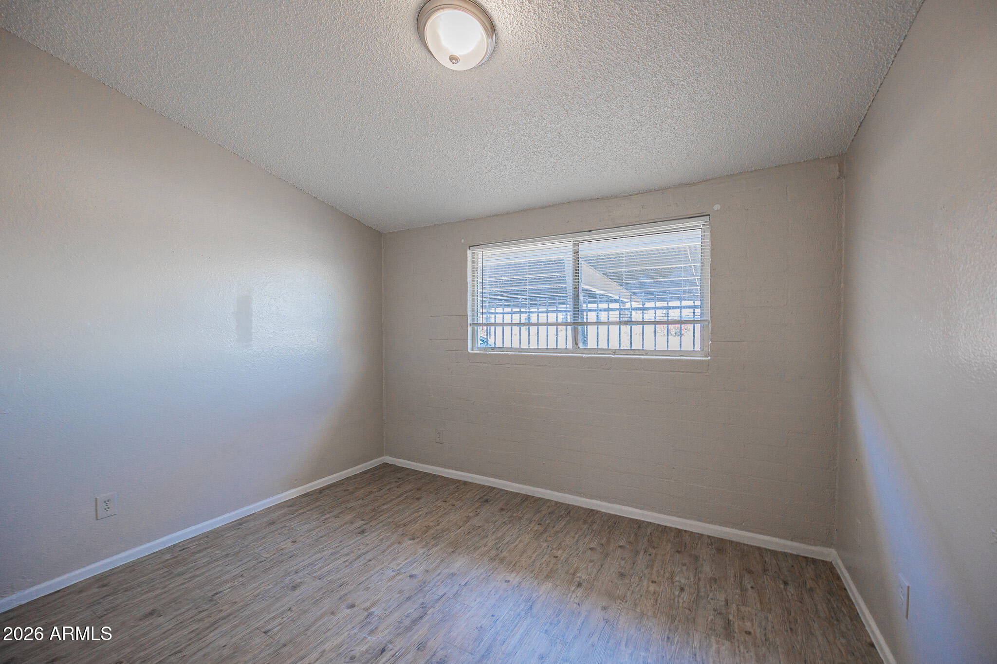 2123 West Devonshire Avenue, Unit 9 Phoenix, AZ 85015 - Photo 8 of 12 B33A7003