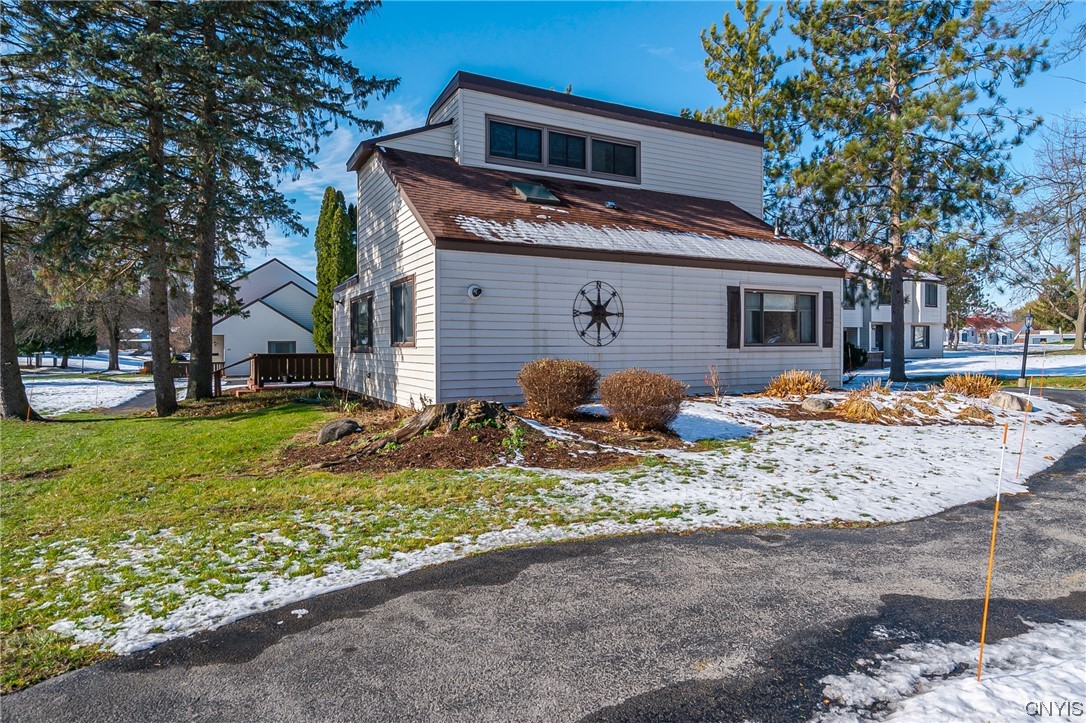 207 Vantage Drive Camillus, NY 13031 - Photo 30 of 34