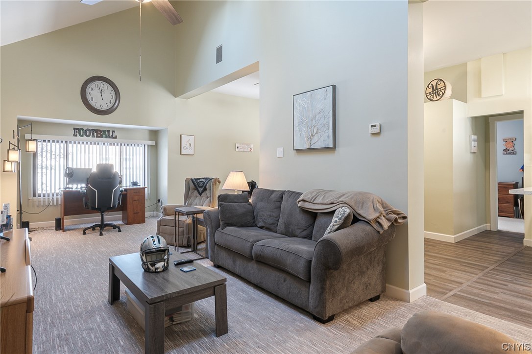 207 Vantage Drive Camillus, NY 13031 - Photo 9 of 34