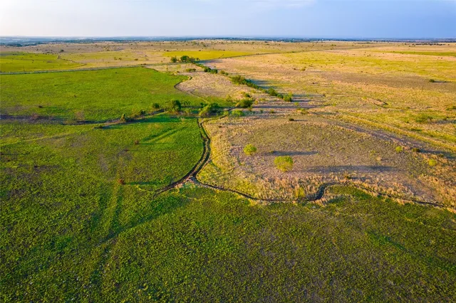 $250,000 | 41 County Road 210B, Bertram, TX 78605