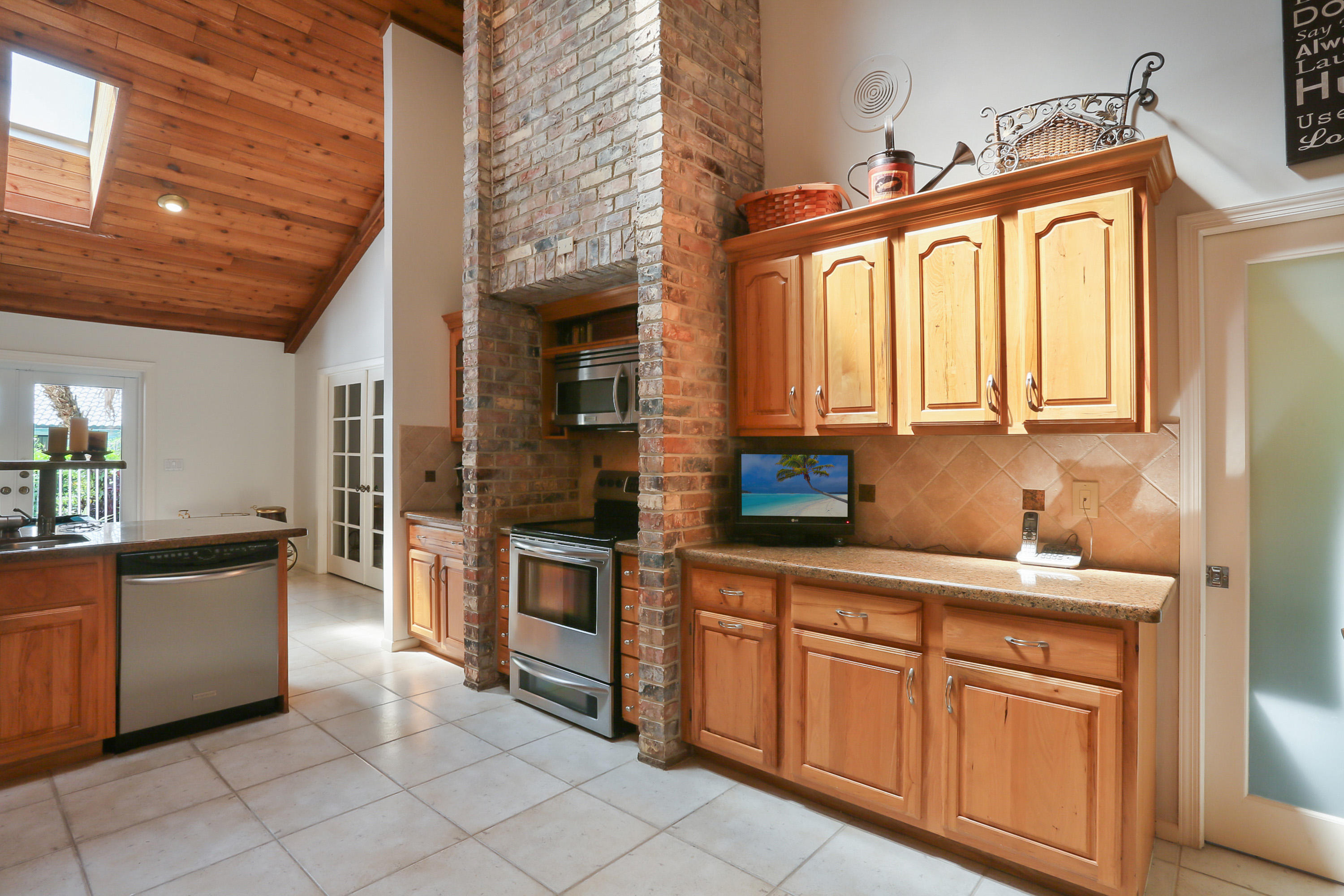 7618 Marbella Terrace Boca Raton, FL 33433 - Photo 11 of 27 iUSE photography_3U5A8307