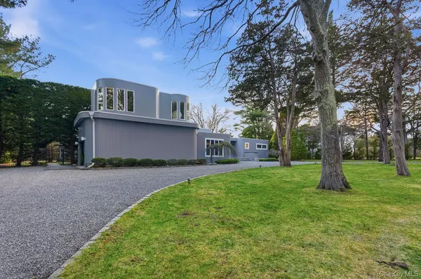 $3,150,000 | 3 Mallard Lane, Remsenburg, NY 11960