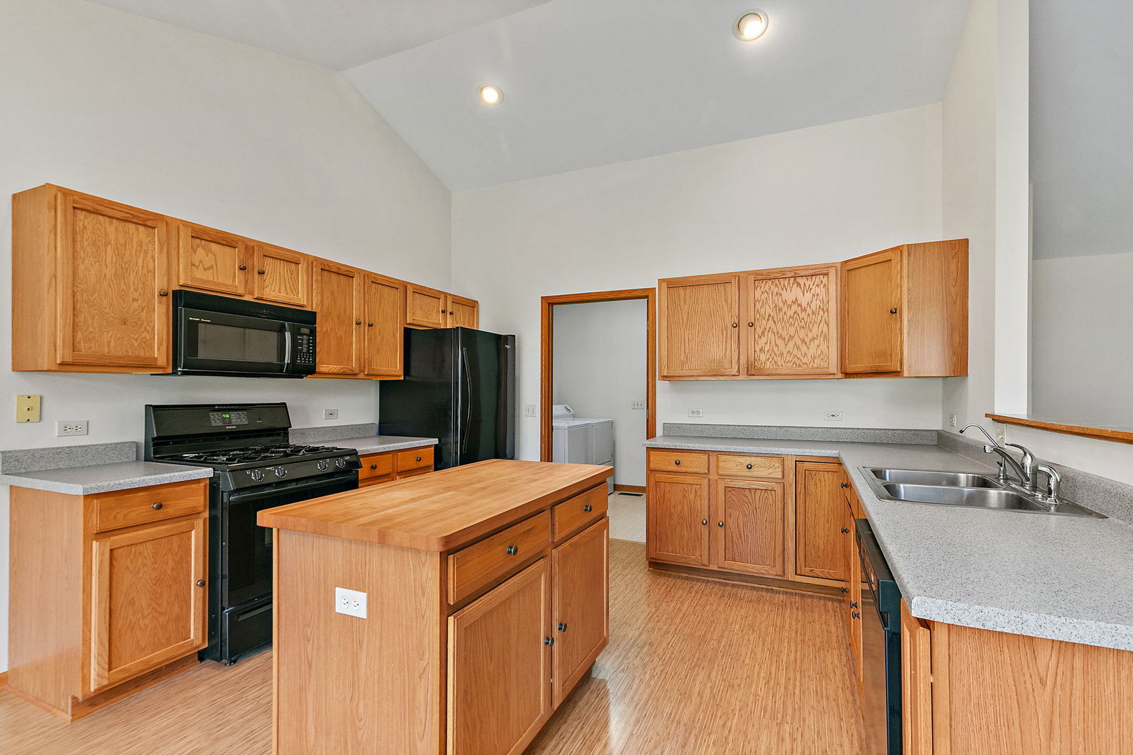 1000 Ruth Court Marengo, IL 60152 - Photo 6 of 21 Gallery Image 6
