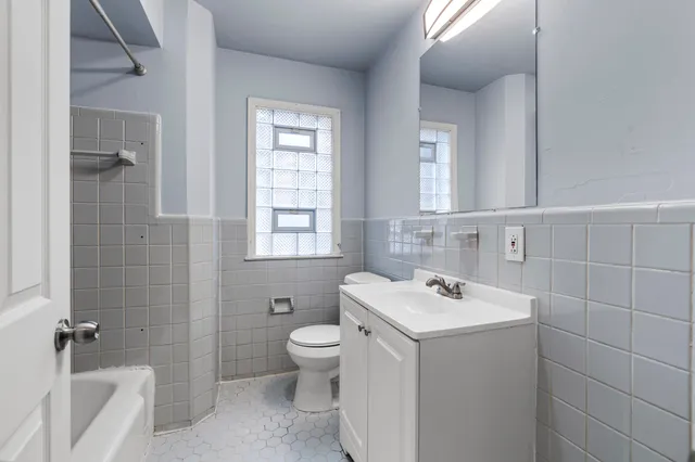 $93,000 | 19412 Sussex Street, Detroit, MI 48235