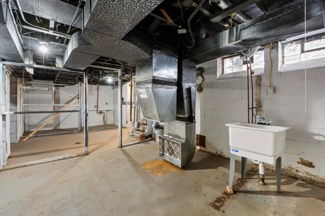 $93,000 | 19412 Sussex Street, Detroit, MI 48235