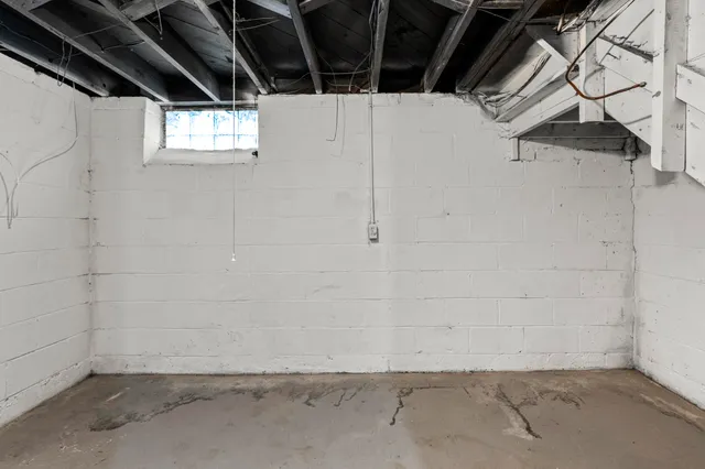 $93,000 | 19412 Sussex Street, Detroit, MI 48235