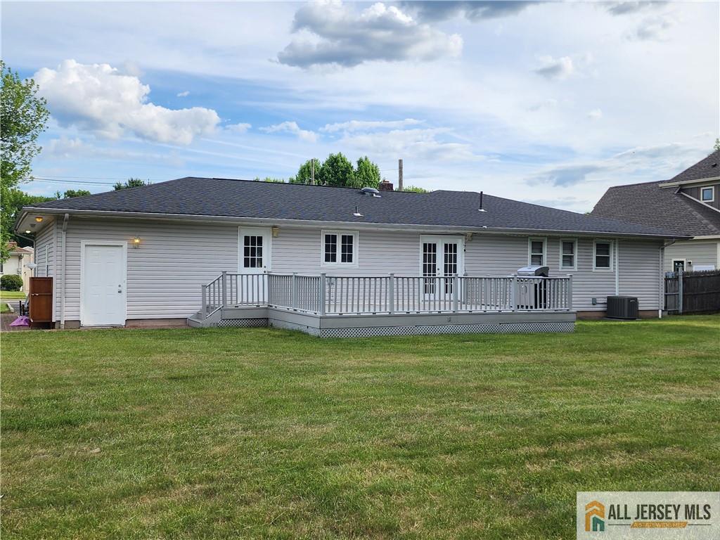 968 New Dover Road Edison, NJ 08820 - Photo 2 of 25